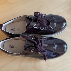 Girls shoes worn once!